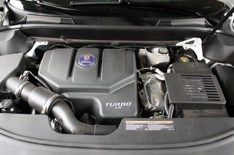  Saab 9-4X 2011 года  (фото 33 из 145)